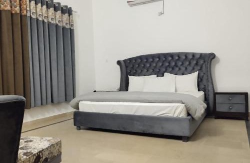Fatehjang Hotel | Islamabad Travelodge Guest House
