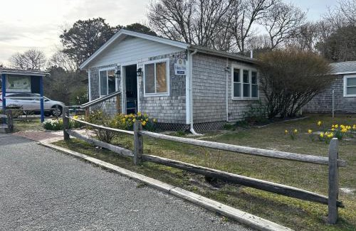 Oak Bluffs Hotel | Island Inn
