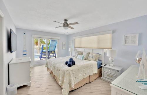 Indian Rocks Beach House | Island Paradise 3 Bed Waterfront/Heated Pool