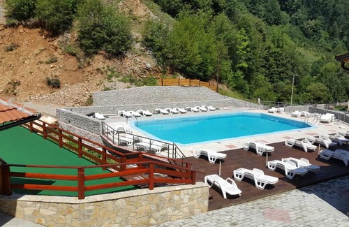 Uzice House | izvor bazeni vrela