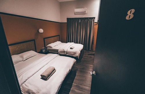 Banting House | J Residence