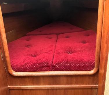 Nida Boat Rental | Jachta Lady Swift