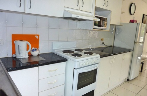 Labrador Hotel | Jadran Motel & El Jays Holiday Lodge