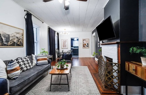 Freetown - Port Rico House | Jefferson Home Room 1