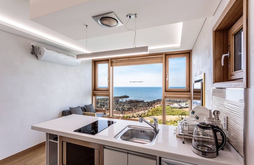 Downtown Condo | Jeju Ollero