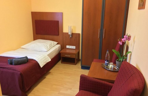 Misburg House | Jelinski Beherbergungsstätten Hannover