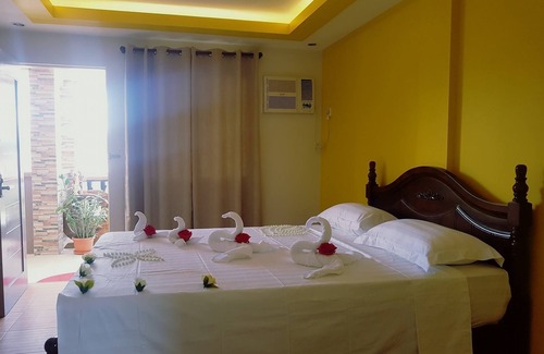 Santa Fe Hotel | Jelly's Haven Resort