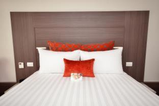 Mangere Hotel | JetPark Auckland Airport Hotel