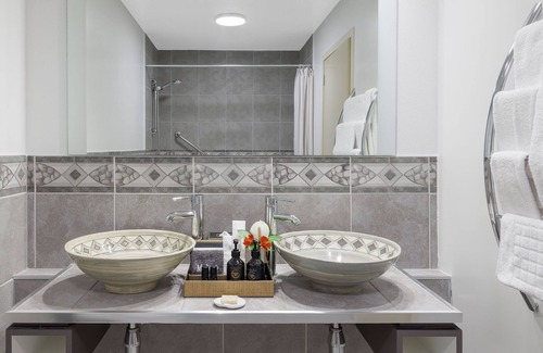 Mangere Hotel | JetPark Hotel Auckland Airport