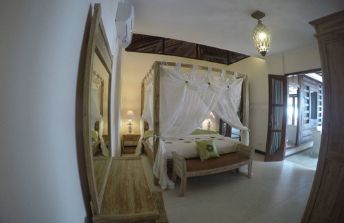 Kaliasem Hotel | Joglo on the Beach