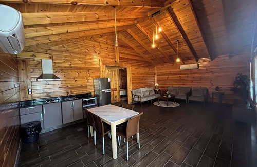Dhahban Cottage | jory chalets