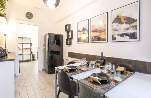 Gioia Apartment | Joy Suite - Near Central Station and Metro