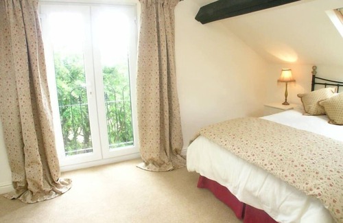 Saintbury Other | Juliet Cottage - Sleeps up to 3 - Large Hot Tub