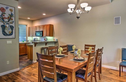 Redmond House | Juniper Creek Inn - Eagle Crest on the Creek- Passes Included, No Resort Fees!