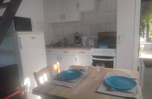 Riom Apartment | Just 20 minutes from Les Puys and Le Zénith! 5 min from Riom Close to motorways.