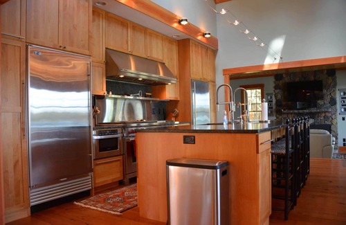 Backus Cottage | Just in! Week of 12- 19 July is now available. Premium Accommodation.