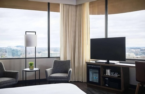 Nashville Resort | Just What You Were Looking For! Pets are Allowed, w/Outdoor and Indoor Pool