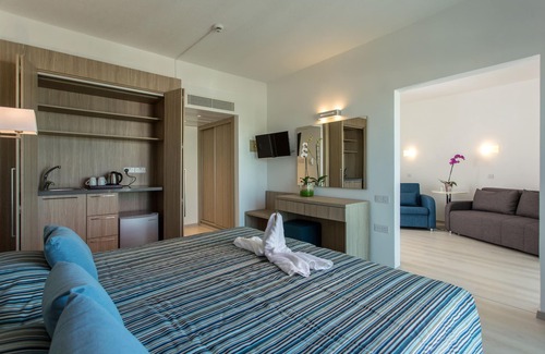 Protaras Hotel | Kapetanios Bay