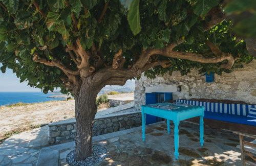 Kalyves House | Karavos View - An artists' hideaway Paradise