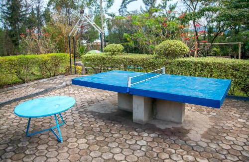 Ruhengeri Hotel | Karisimbi Cave Resort