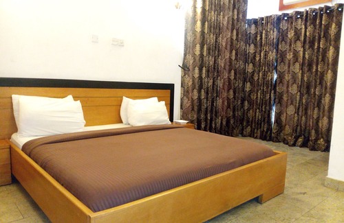 Apapa Hotel | Karma Hotel