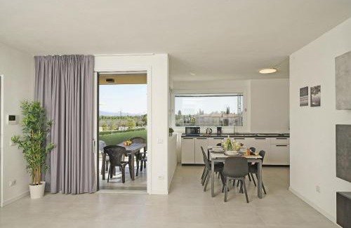 Desenzano del Garda Apartment | Katya Resort Apartments by Wonderful Italy