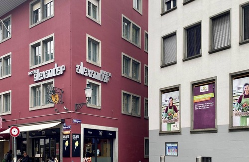 Niederdorf Apartment | KAYA Zurich Niederdorf