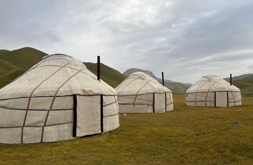 Naryn Region Cabin | Kel-Suu Kyrgyzstan Yurt Camp
