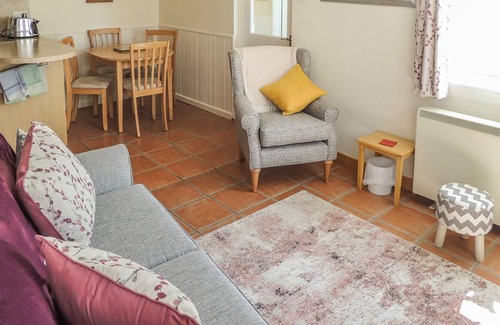 Mullion House | KENNACK, family friendly, with a garden in Mullion