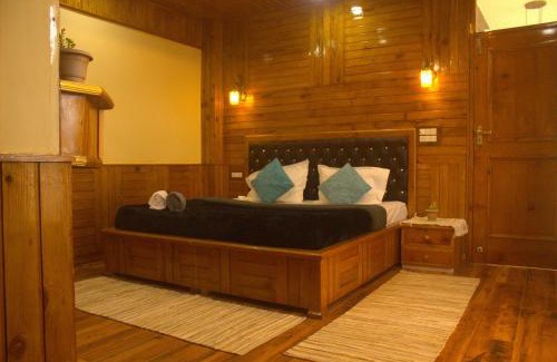 Thunag House | Khaapus Home Naggar