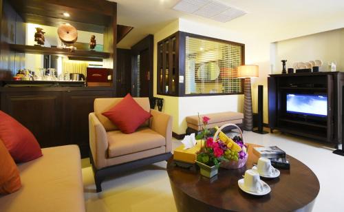 Khuk Khak Beach Resort | Khaolak Orchid Beach Resort - SHA Extra Plus