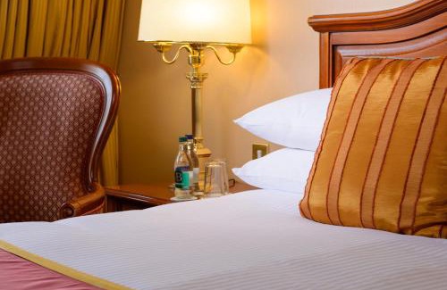Killarney Hotel | Killarney Avenue