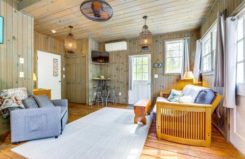 Ballouville Apartment | Killingly Barnyard Studio in Wine Country!