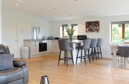 Carlisle House | Kimberdale Lodge