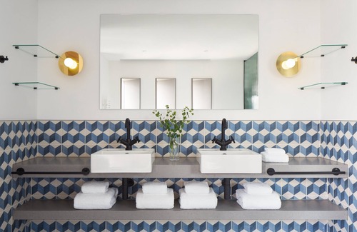 Burgwallen Nieuwe Zijde Hotel | Kimpton De Witt Amsterdam by IHG