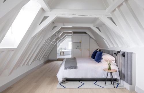 Burgwallen Nieuwe Zijde Hotel | Kimpton De Witt Amsterdam by IHG
