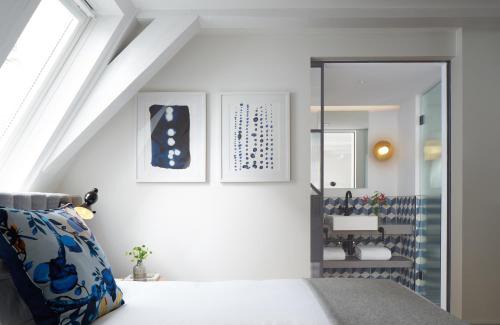 Burgwallen Nieuwe Zijde Hotel | Kimpton De Witt Amsterdam by IHG