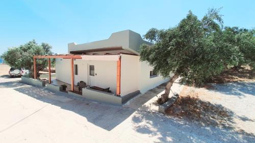 Koutsounari Apartment | Kind of Blue Studios