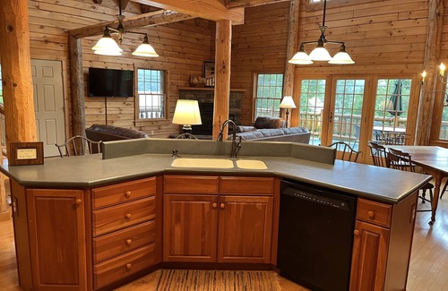 Richfield Springs House | King Cabin - 4bdrm Log home with amazing lake views