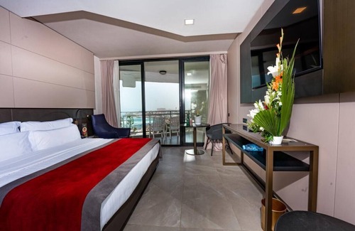 Les Almadies Hotel | King Fahd Palace