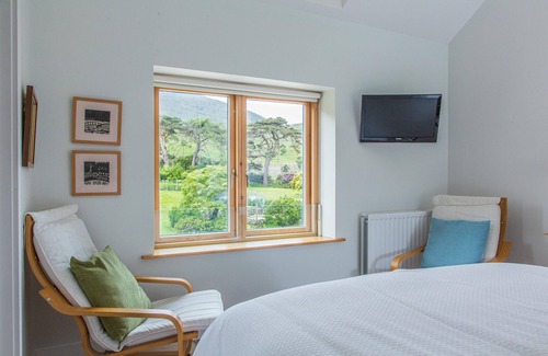 Newcastle Bed & Breakfast | King Room with Private en Suite