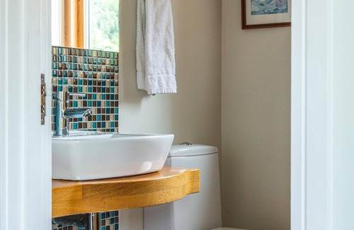 Newcastle Bed & Breakfast | King Room with Private en Suite