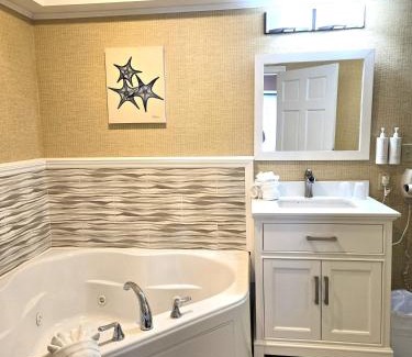 Kennebunk Hotel | King's Port Inn