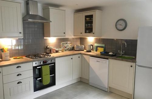 Nairn House | Kings Cottage, Nairn - a charming place to stay