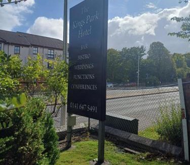 Rutherglen Hotel | Kings Park Hotel