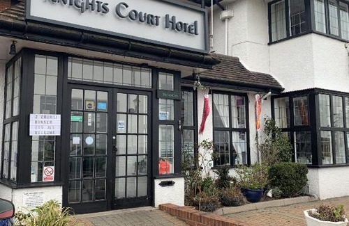 Great Yarmouth Hotel | Knights Court
