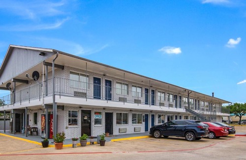 North Richland Hills Hotel | Knights Inn North Richland Hills