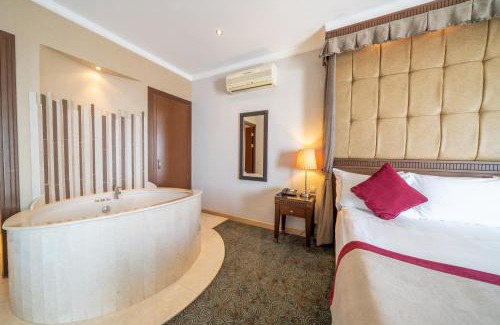 Kusadasi City Centre Resort | Korumar Hotel Deluxe