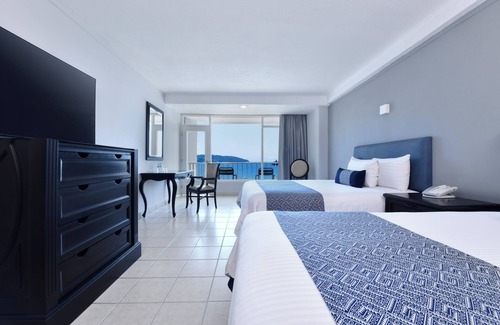 Costera Acapulco Resort | Krystal Beach Acapulco