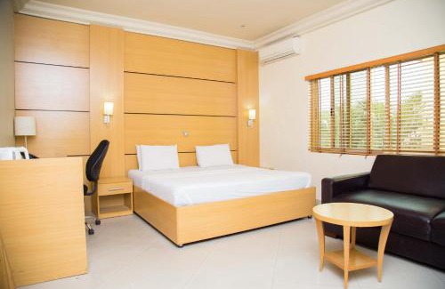 Surulere Hotel | KSF Place Alaka